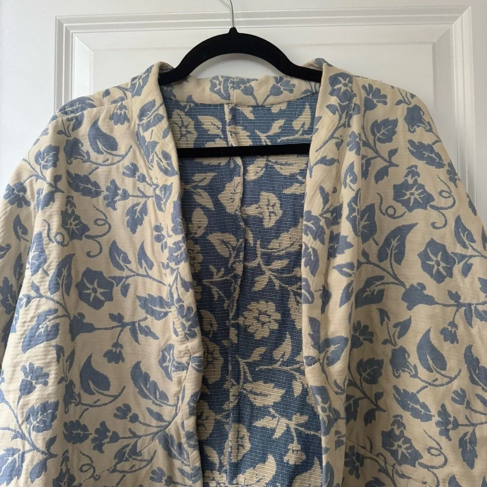 Blue and Cream Robe Jacket - Picture 2 of 6
